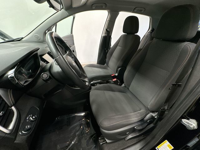Thumbnail: 2018 Chevrolet Trax - 12