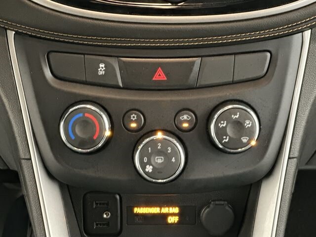 Thumbnail: 2017 Chevrolet Trax - 22