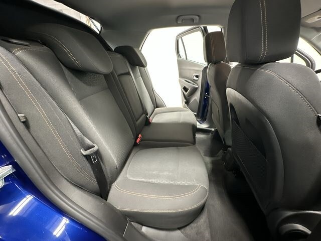 Thumbnail: 2017 Chevrolet Trax - 26