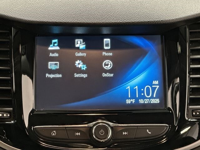 Thumbnail: 2017 Chevrolet Trax - 20