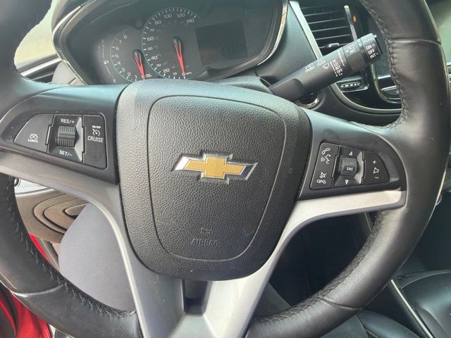 Thumbnail: 2017 Chevrolet Trax - 22