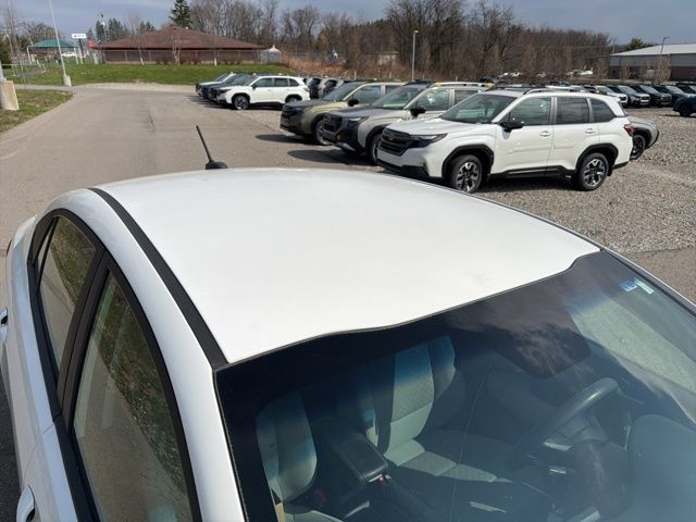 Thumbnail: 2018 Kia Rio - 21