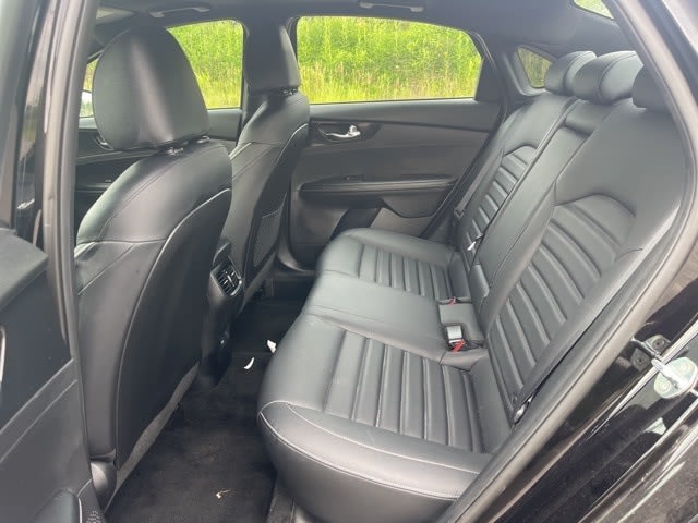2022 Kia Forte GT-Line 10