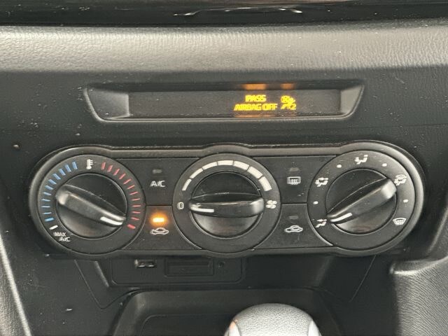 2016 Mazda Mazda3 i Sport 22