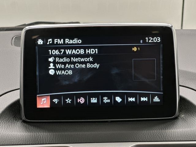2016 Mazda Mazda3 i Sport 13