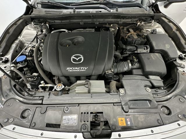 2016 Mazda Mazda3 i Sport 9