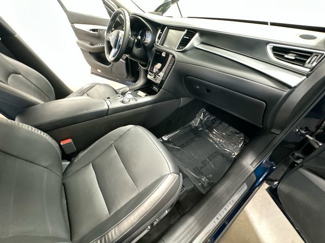 Thumbnail: 2019 INFINITI QX50 - 14