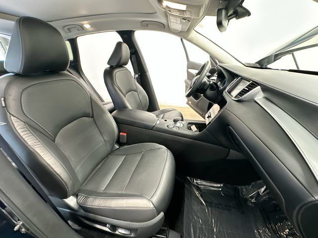 Thumbnail: 2019 INFINITI QX50 - 27