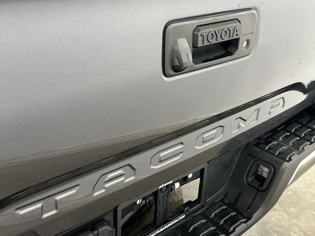 Thumbnail: 2022 Toyota Tacoma - 7