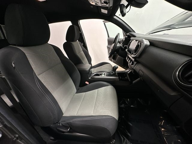 Thumbnail: 2022 Toyota Tacoma - 26