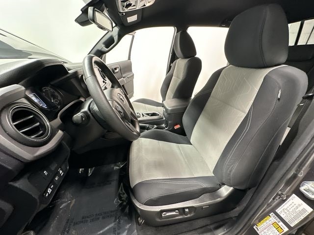 Thumbnail: 2022 Toyota Tacoma - 12