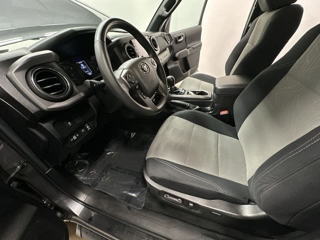 Thumbnail: 2022 Toyota Tacoma - 11