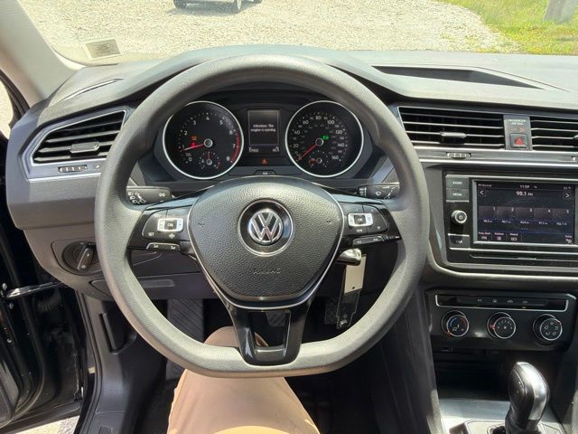 Thumbnail: 2019 Volkswagen Tiguan - 9