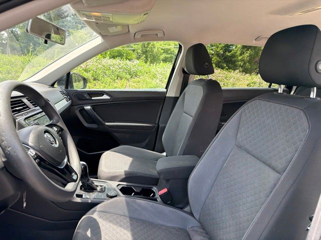 Thumbnail: 2019 Volkswagen Tiguan - 10