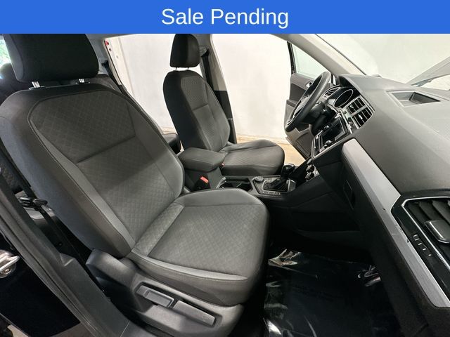 Thumbnail: 2019 Volkswagen Tiguan - 25
