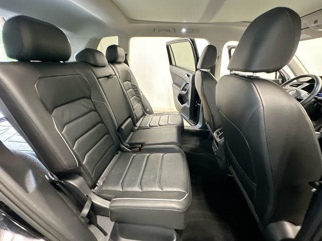 Thumbnail: 2019 Volkswagen Tiguan - 31