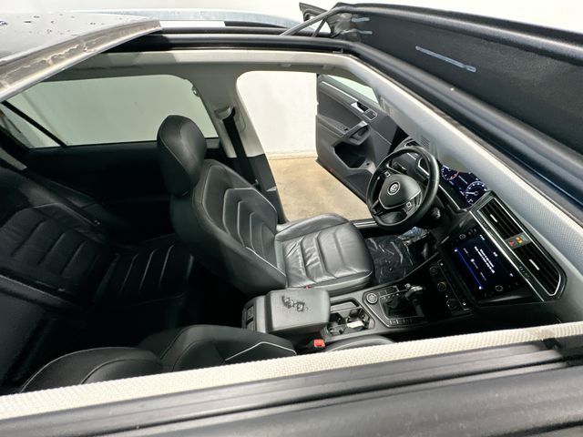 Thumbnail: 2019 Volkswagen Tiguan - 11