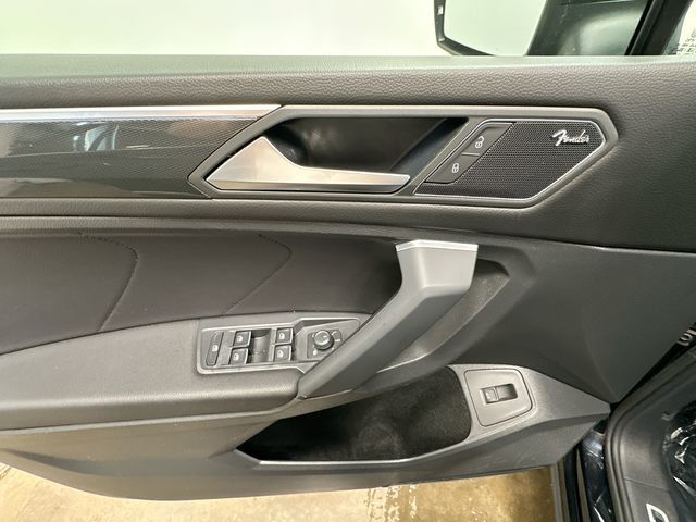 Thumbnail: 2019 Volkswagen Tiguan - 27