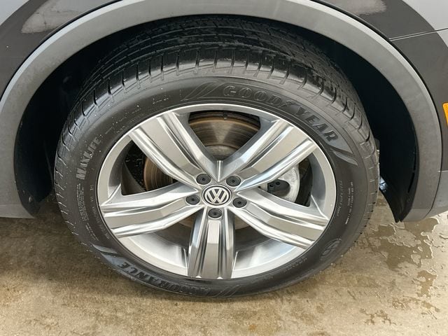 Thumbnail: 2019 Volkswagen Tiguan - 8