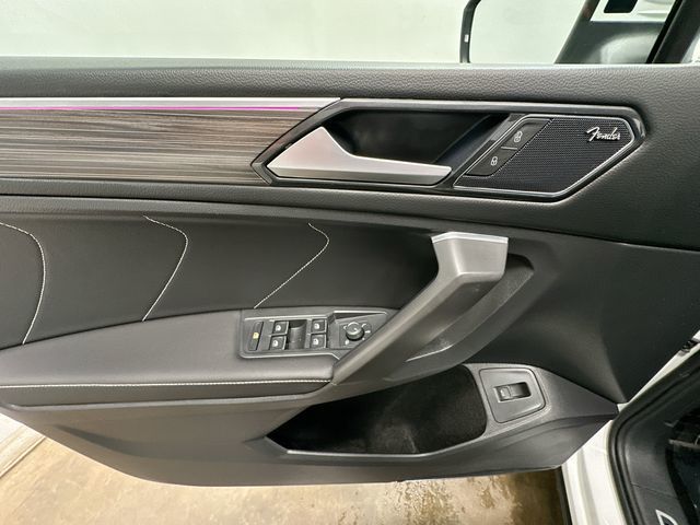 Thumbnail: 2022 Volkswagen Tiguan - 27