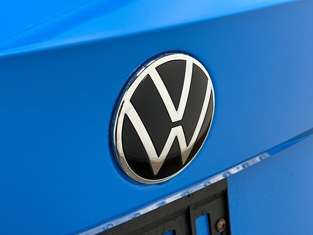 Thumbnail: 2023 Volkswagen Taos - 7