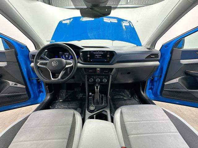 Thumbnail: 2023 Volkswagen Taos - 10