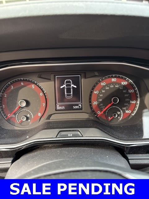 Thumbnail: 2019 Volkswagen Jetta - 10