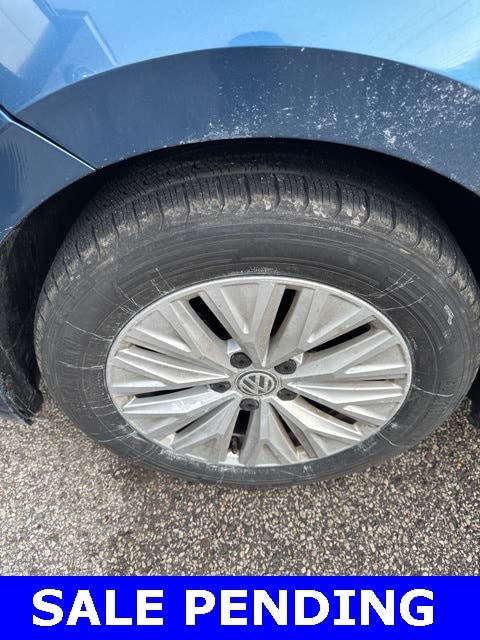 Thumbnail: 2019 Volkswagen Jetta - 5