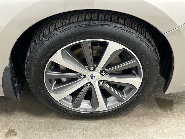 Thumbnail: 2016 Subaru Legacy - 8