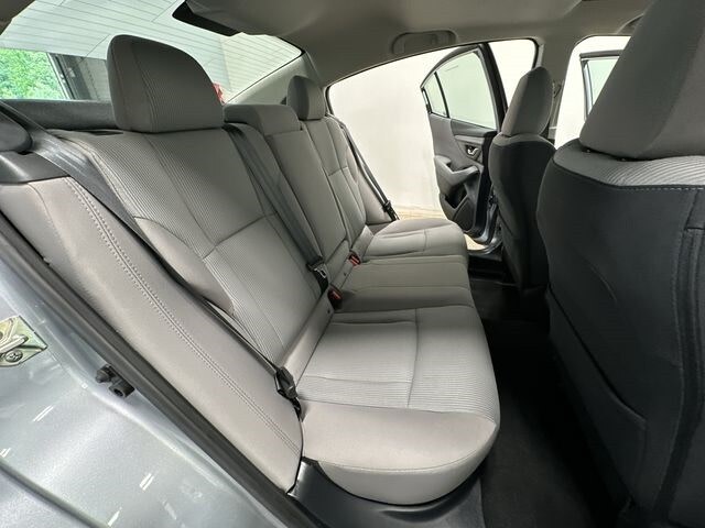 2020 Subaru Legacy Premium 29
