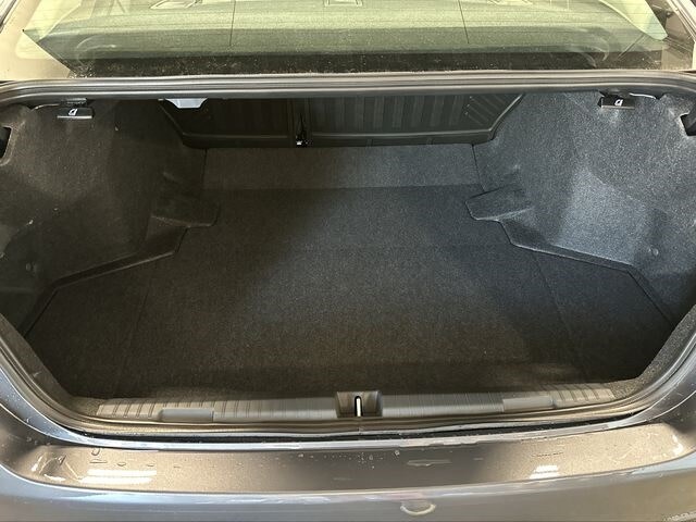 Thumbnail: 2025 Subaru Legacy - 15