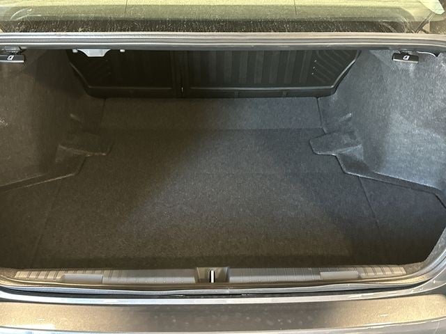 Thumbnail: 2025 Subaru Legacy - 15