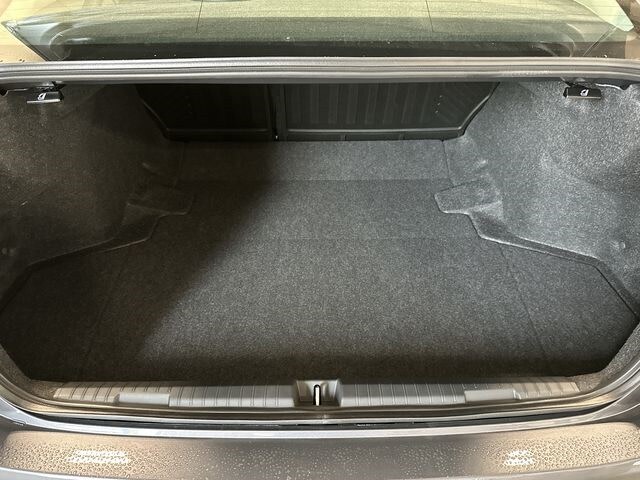 Thumbnail: 2025 Subaru Legacy - 15