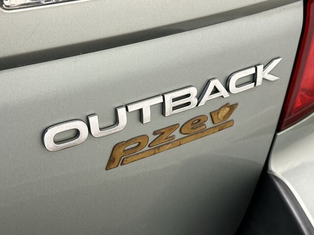 2009 Subaru Outback  25