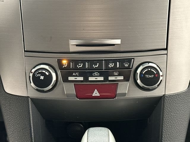 Thumbnail: 2012 Subaru Outback - 21