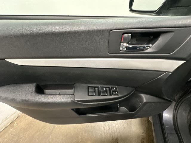 Thumbnail: 2012 Subaru Outback - 23