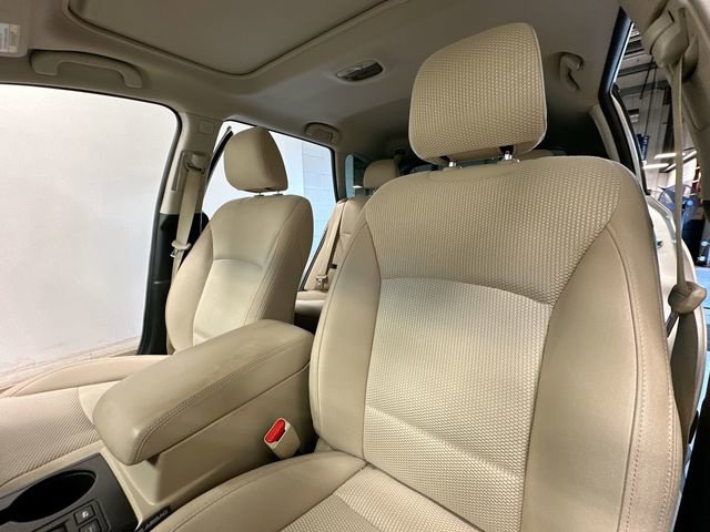 Thumbnail: 2016 Subaru Outback - 9