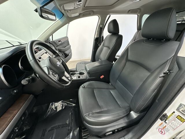 2017 Subaru Outback Limited 12