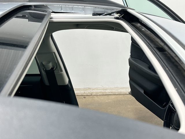 Thumbnail: 2018 Subaru Outback - 13