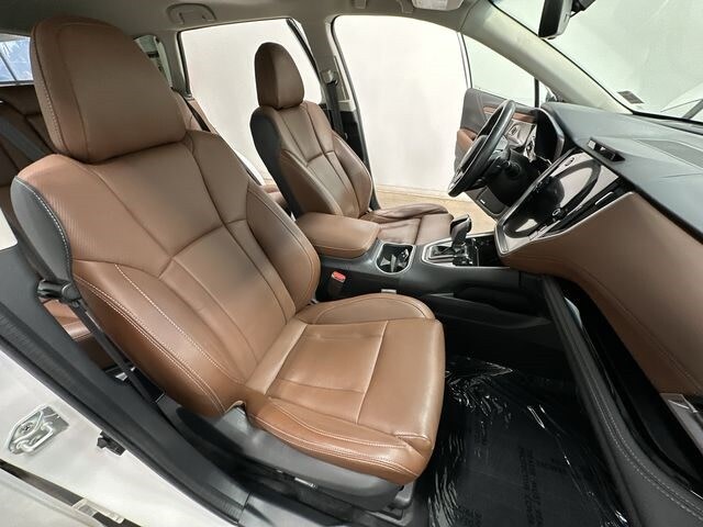 2022 Subaru Outback Touring 29