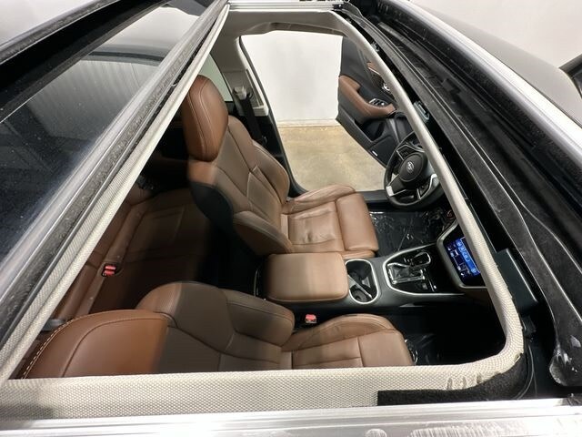 2022 Subaru Outback Touring 2