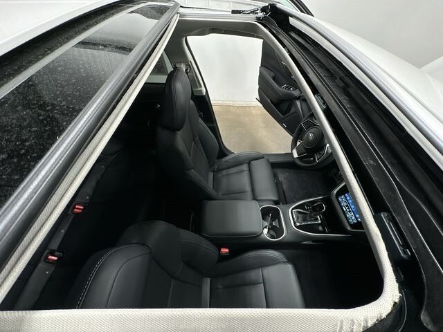 Thumbnail: 2025 Subaru Outback - 17