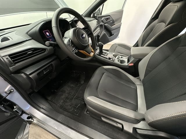 Thumbnail: 2025 Subaru Crosstrek - 8