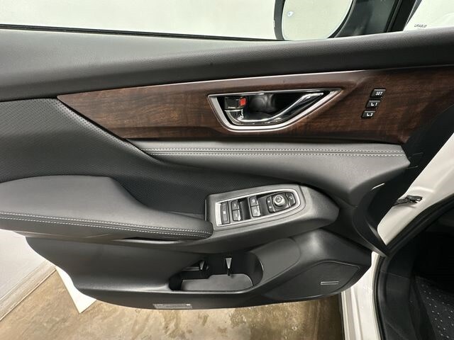 2024 Subaru Ascent Touring 24