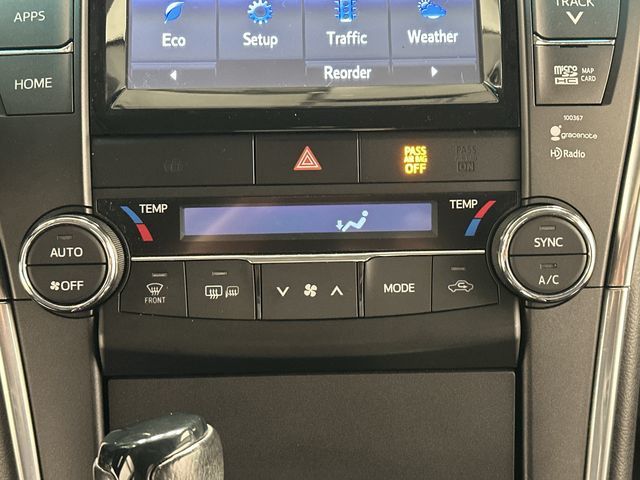 Thumbnail: 2015 Toyota Camry - 23