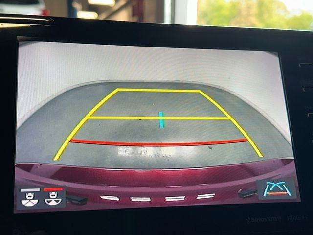Thumbnail: 2022 Toyota Camry - 24