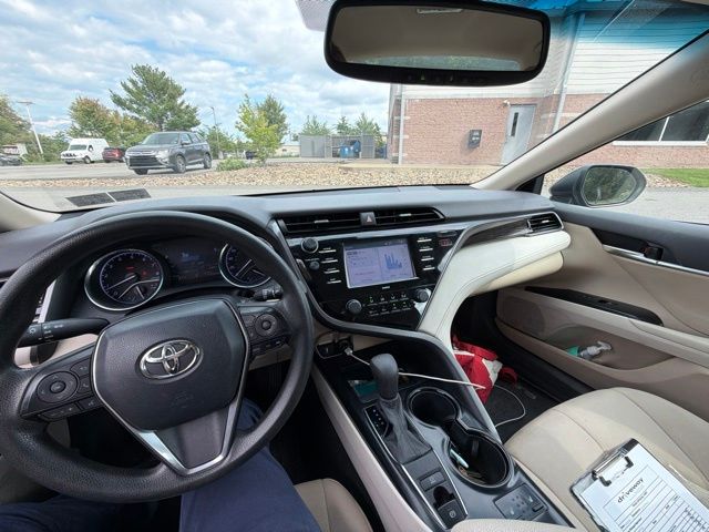 Thumbnail: 2020 Toyota Camry - 9