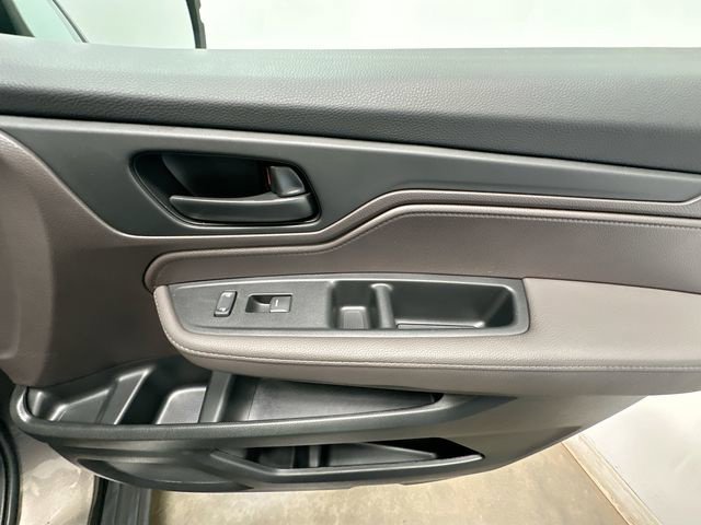 Thumbnail: 2021 Honda Odyssey - 27
