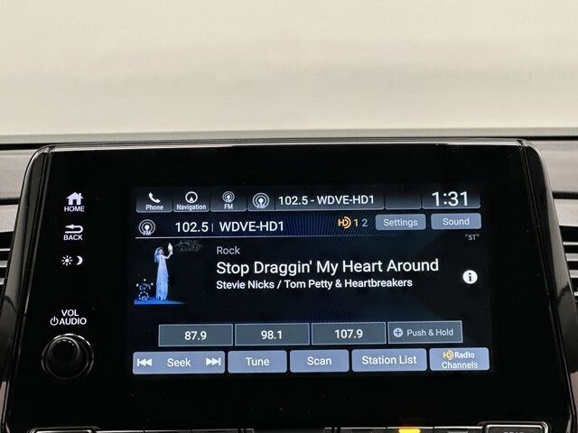 Thumbnail: 2019 Honda Odyssey - 14