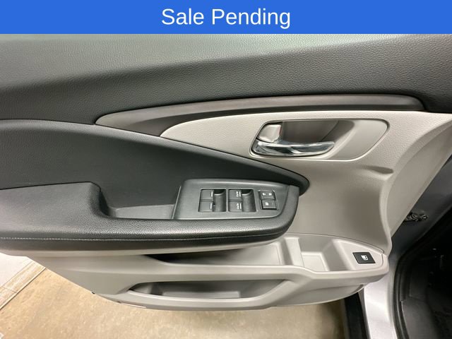 Thumbnail: 2016 Honda Pilot - 23